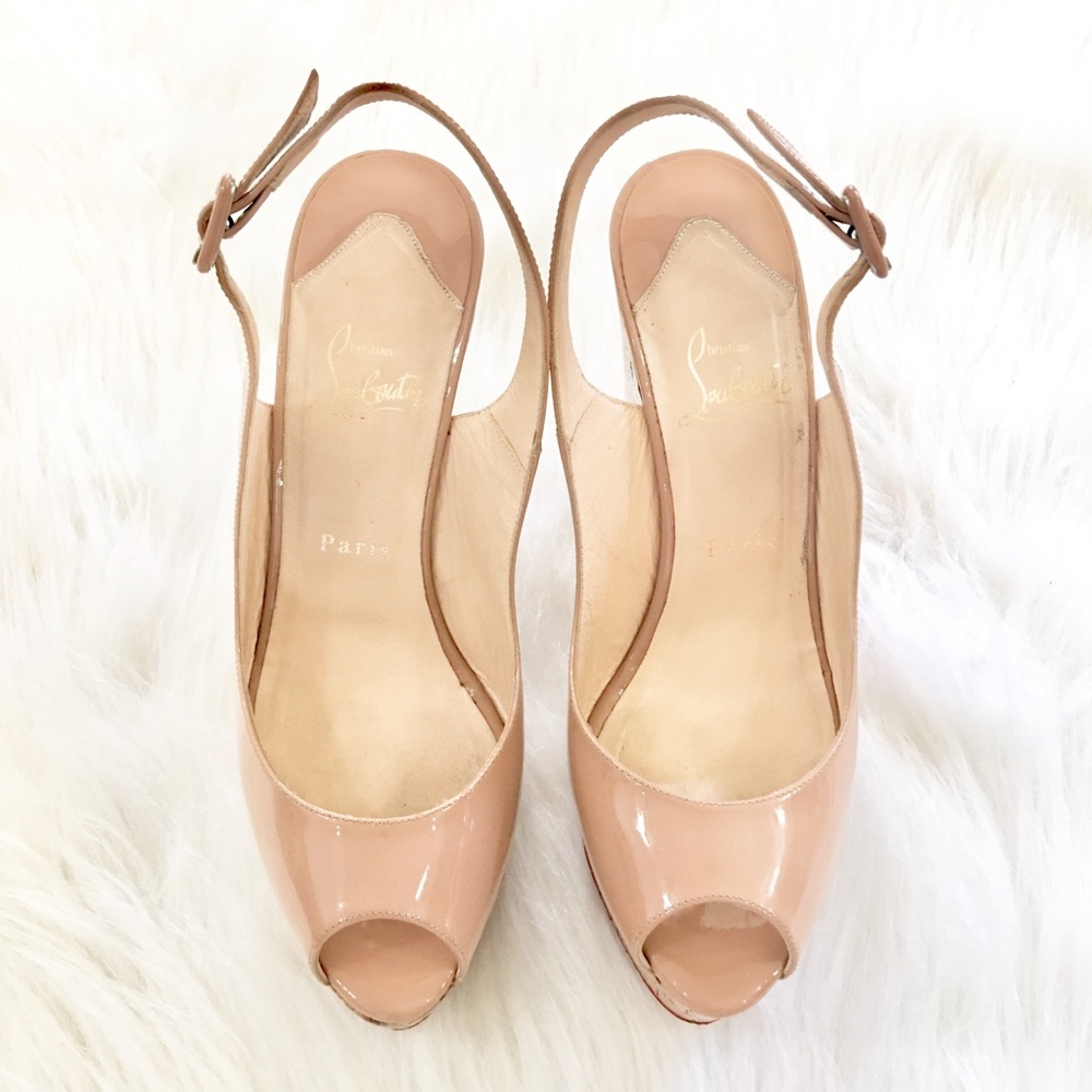 ⭕️SOLD⭕️ 💯🆑 UNE PLUME 140 WEDGES PATENT NUDE - Picture 2 of 8